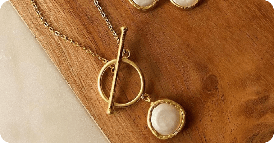 Minimalist Jewellery: The Art of Simple Elegance