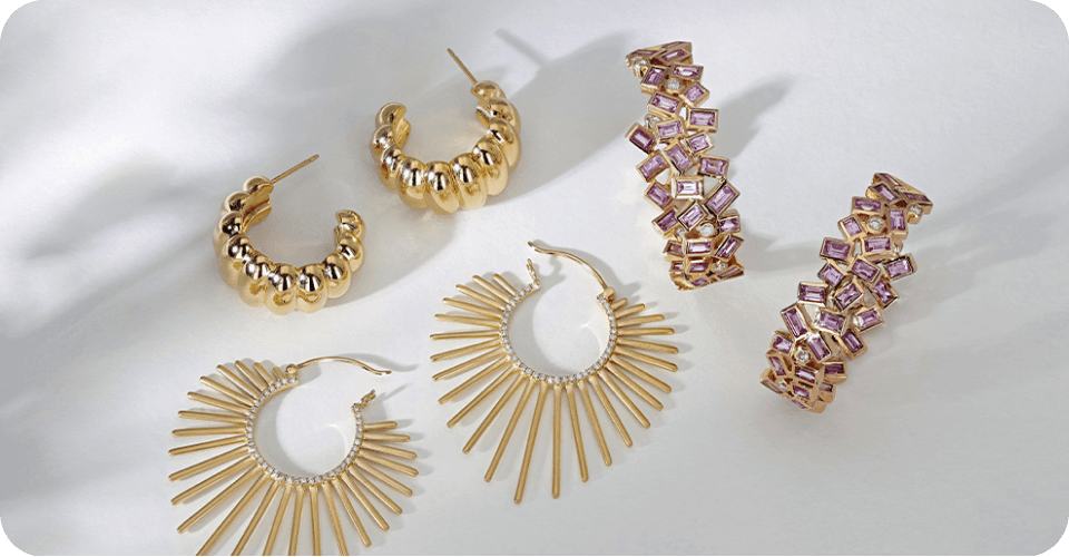 Statement Earrings: How to Make an Impact with Bold Designs